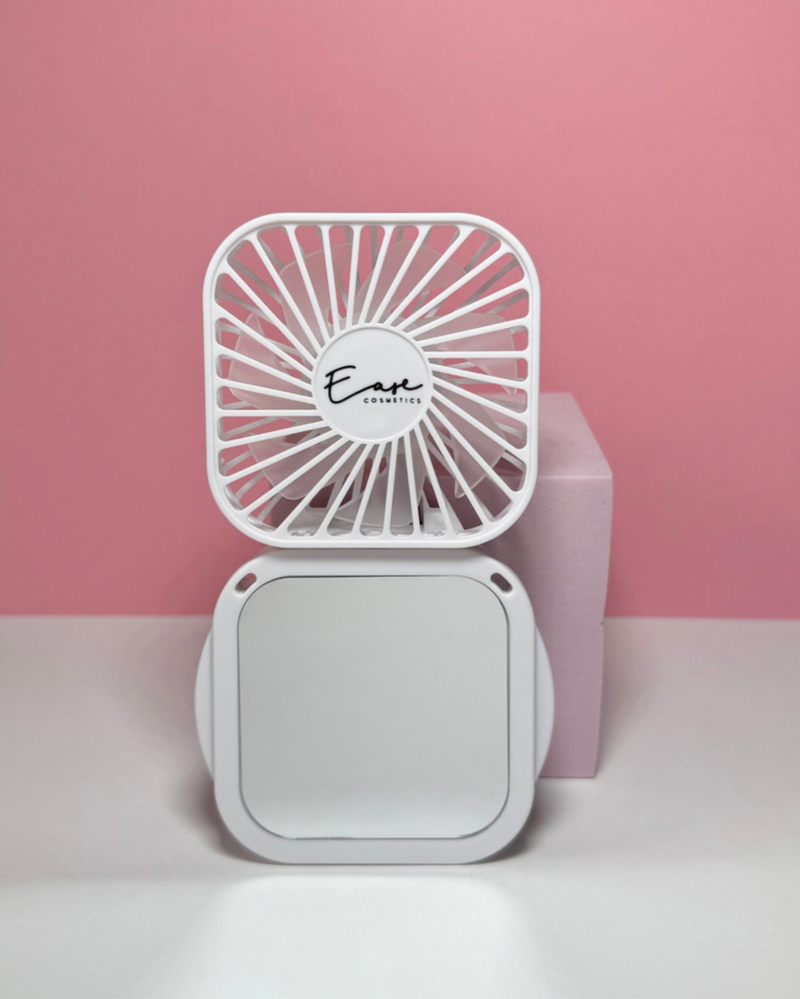 Travel-friendly beauty accessories set