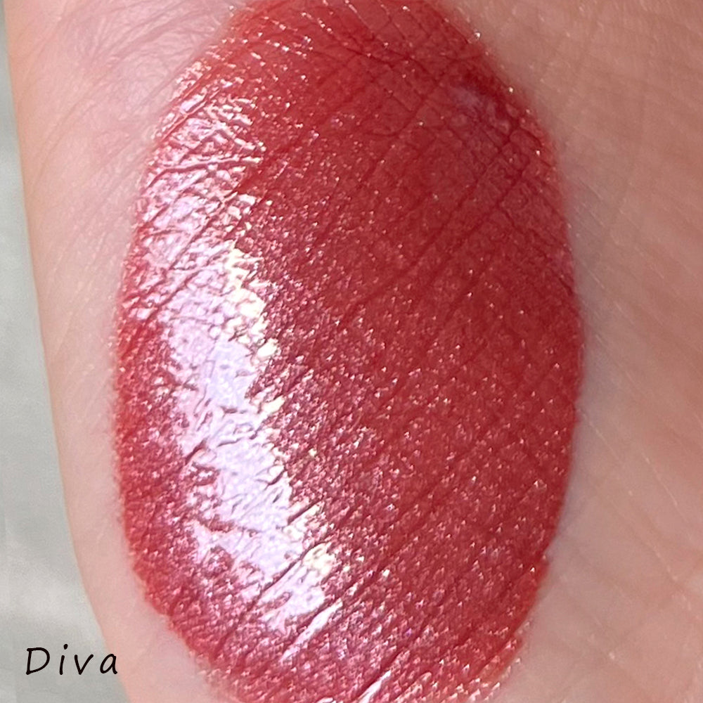 Diva Shade High-impact lip gloss for mirror-like shine